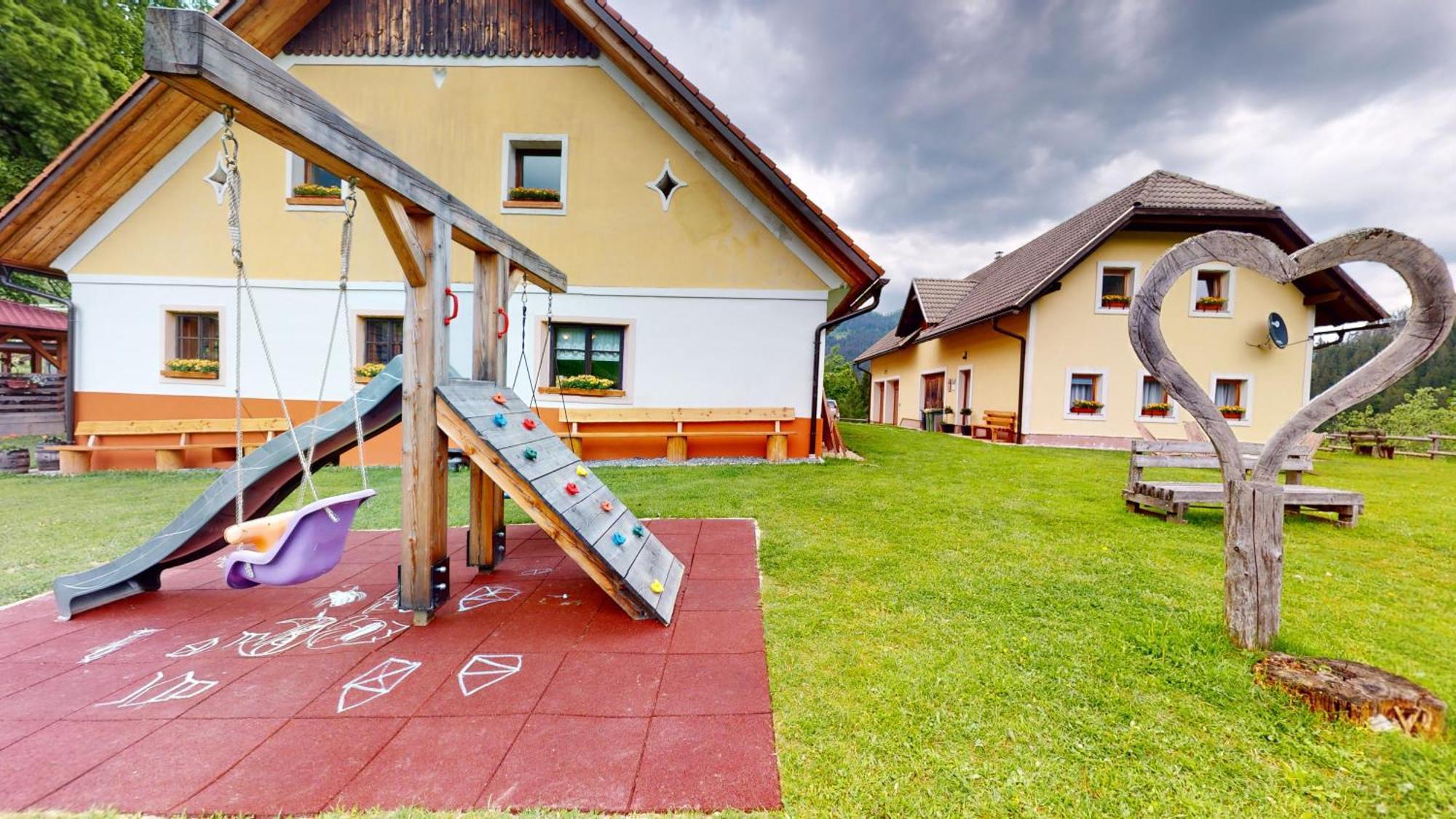 Апартаменты Tourist Farm Gradisnik Солчава Экстерьер фото